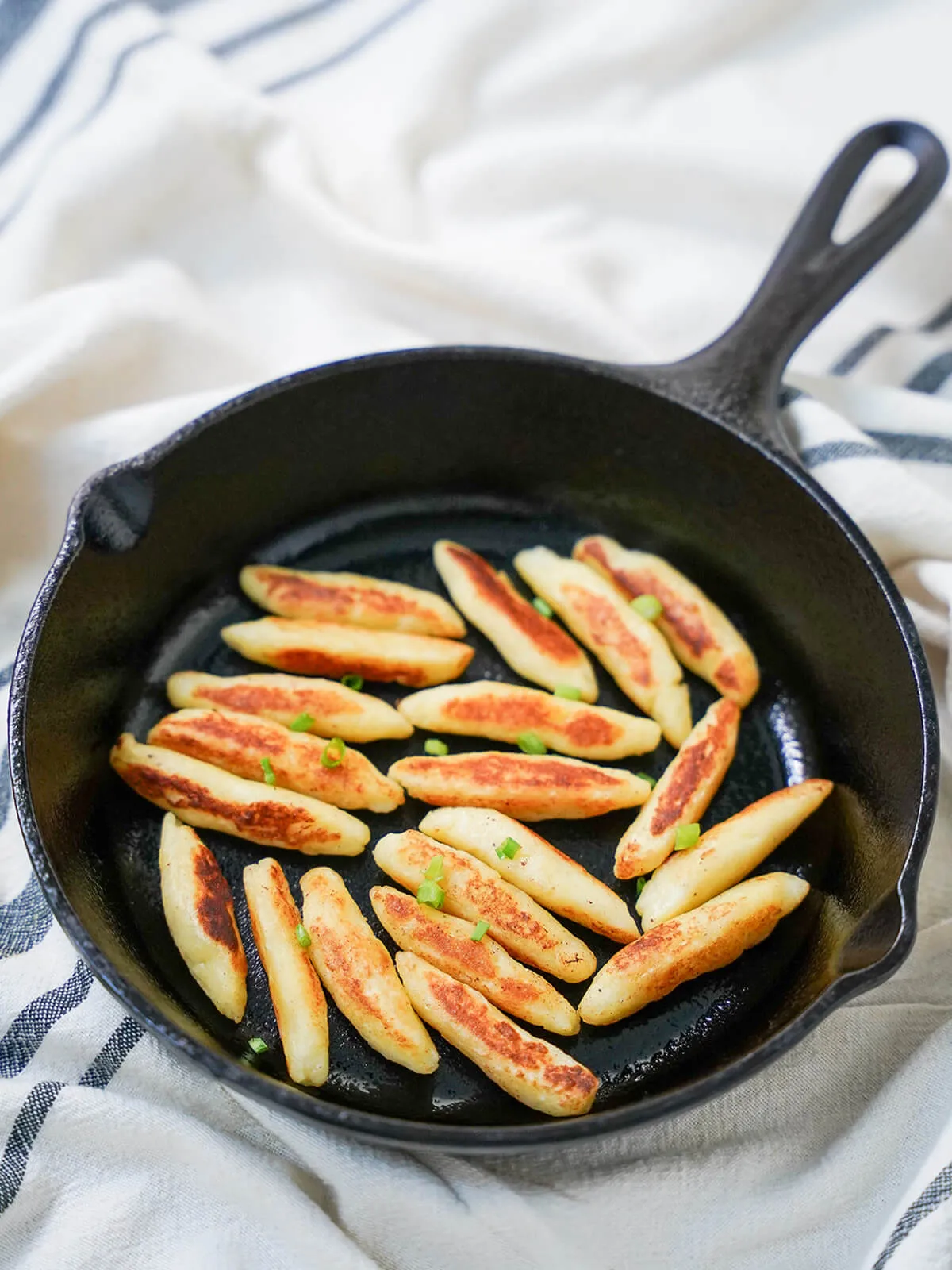 Schupfnudeln als vielseitige Beilage oder Hauptgericht in der Pfanne