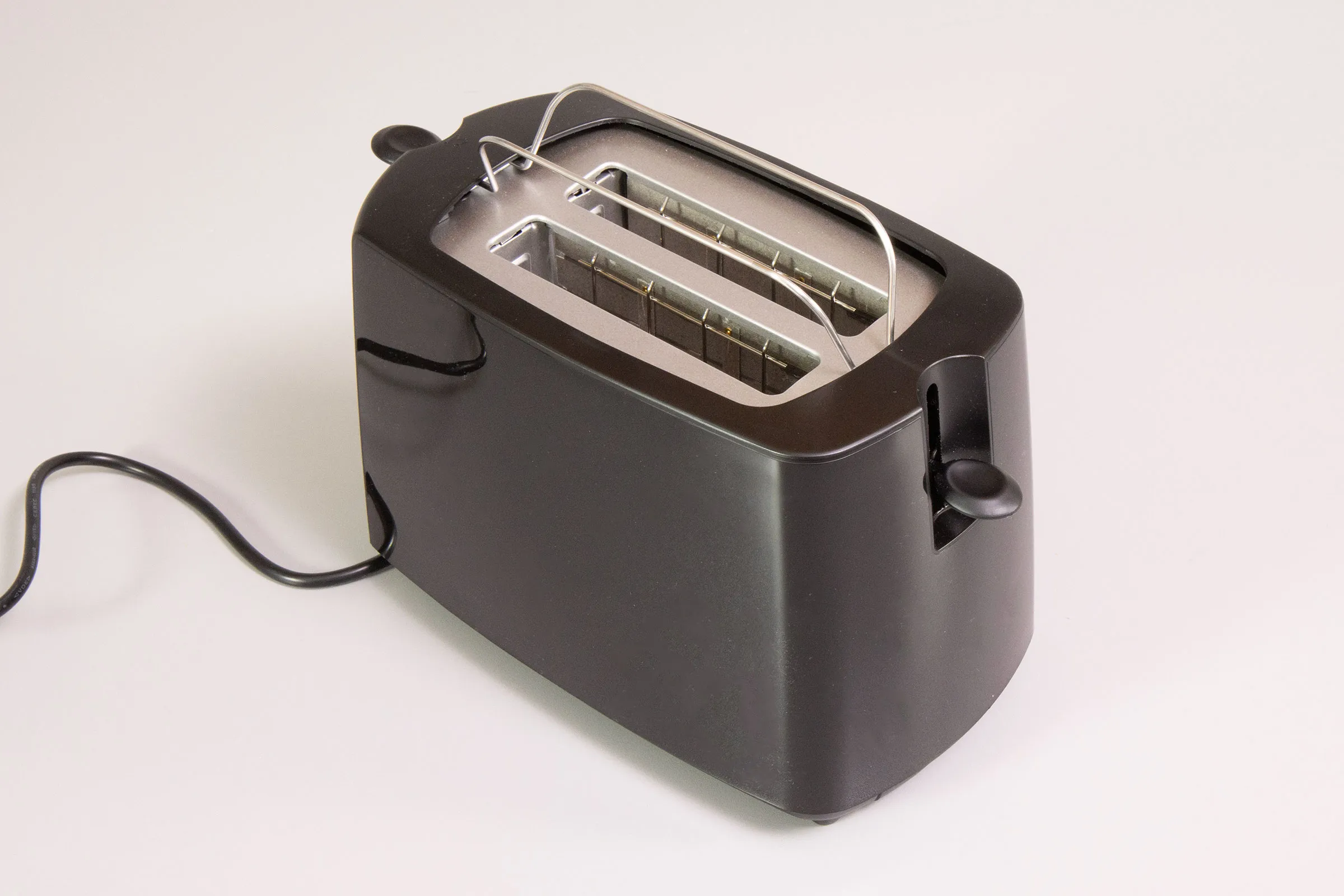 Severin AT 2287 Toaster: Integrierter Brötchenaufsatz mit Hebelsteuerung