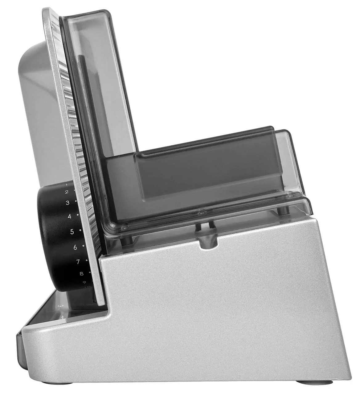 Silberfarbener elektrischer Allesschneider Ritter E 16, seitliche Ansicht, in einer modernen Küche in Deutschland.