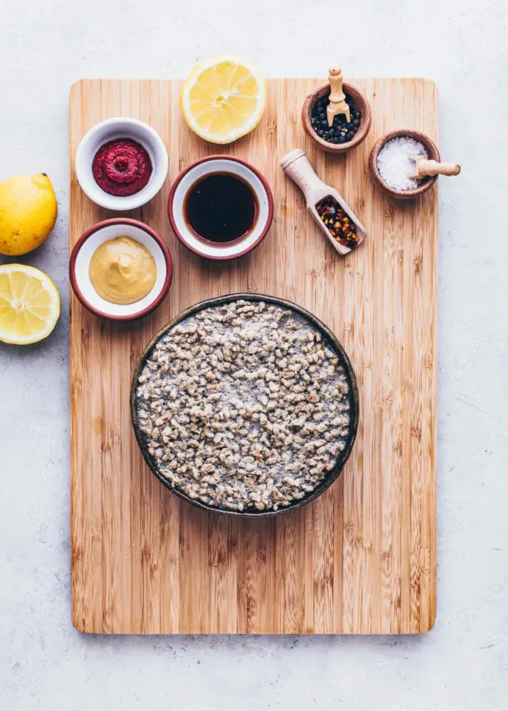 Soaked sunflower mince granules