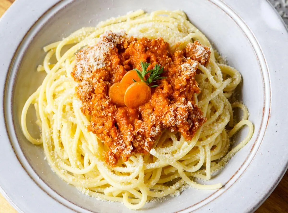 Spaghetti Bolognese, ein beliebtes Familiengericht, blitzschnell aus dem Thermomix