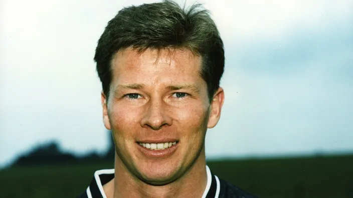 Stefan Reuter im Trikot von Borussia Dortmund