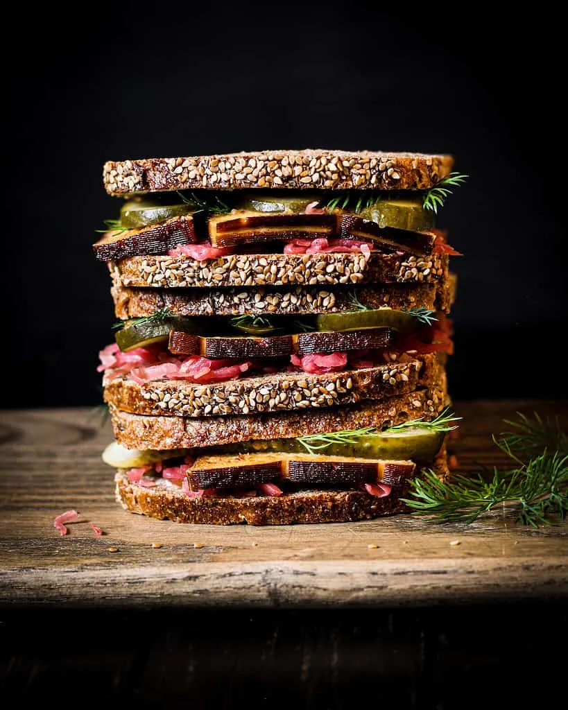 Superleckeres Sauerkraut Sandwich mit reichlich Füllung