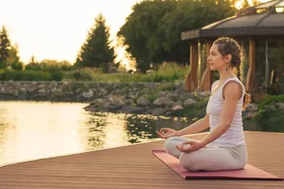 Symbolbild Spiritualität mit Lotusblume