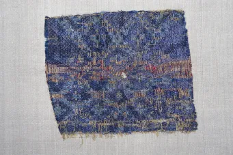 Textilfragmente aus dem Cappenberger Kopf zeugen von weitläufigen Handelsbeziehungen.