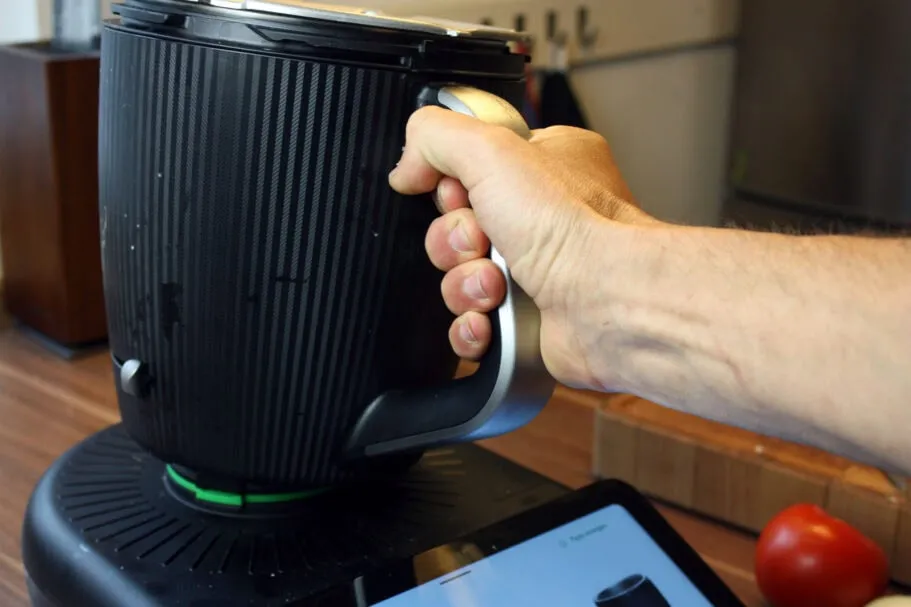 Thermomix TM7 Topf und Deckel können während des Kochvorgangs abgenommen werden