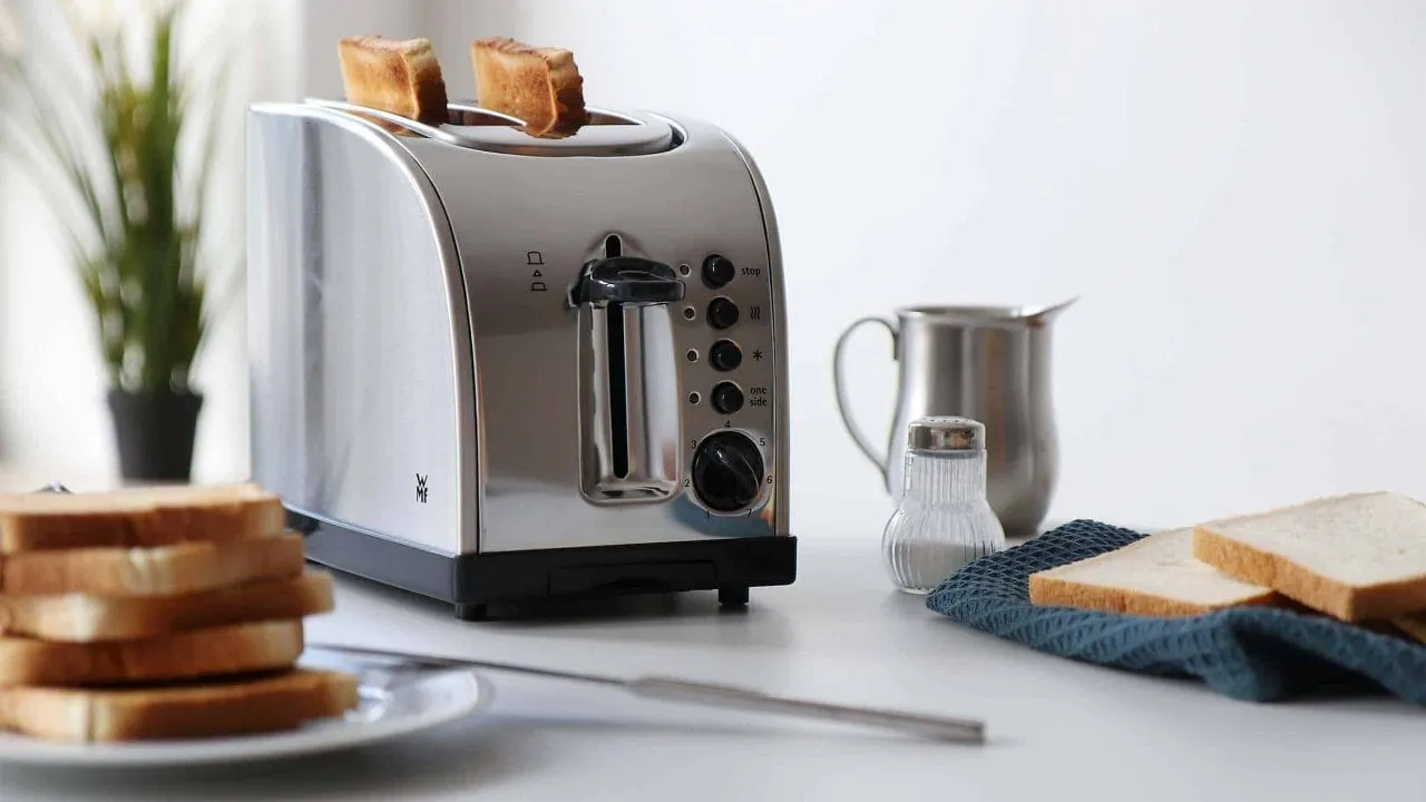 Toaster Test: Toaster mit verschiedenen Bräunungsstufen
