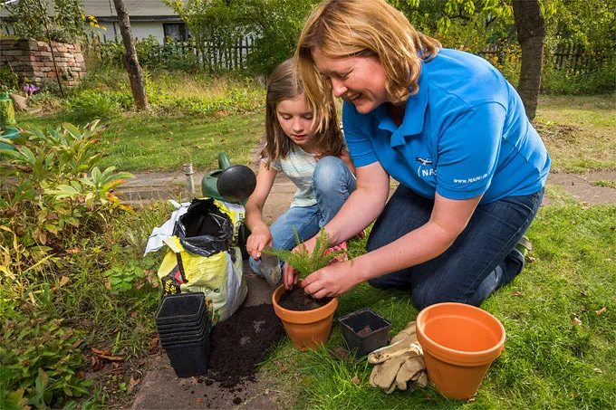Torffrei gärtnen - Foto: NABU/Sebastian Hennigs