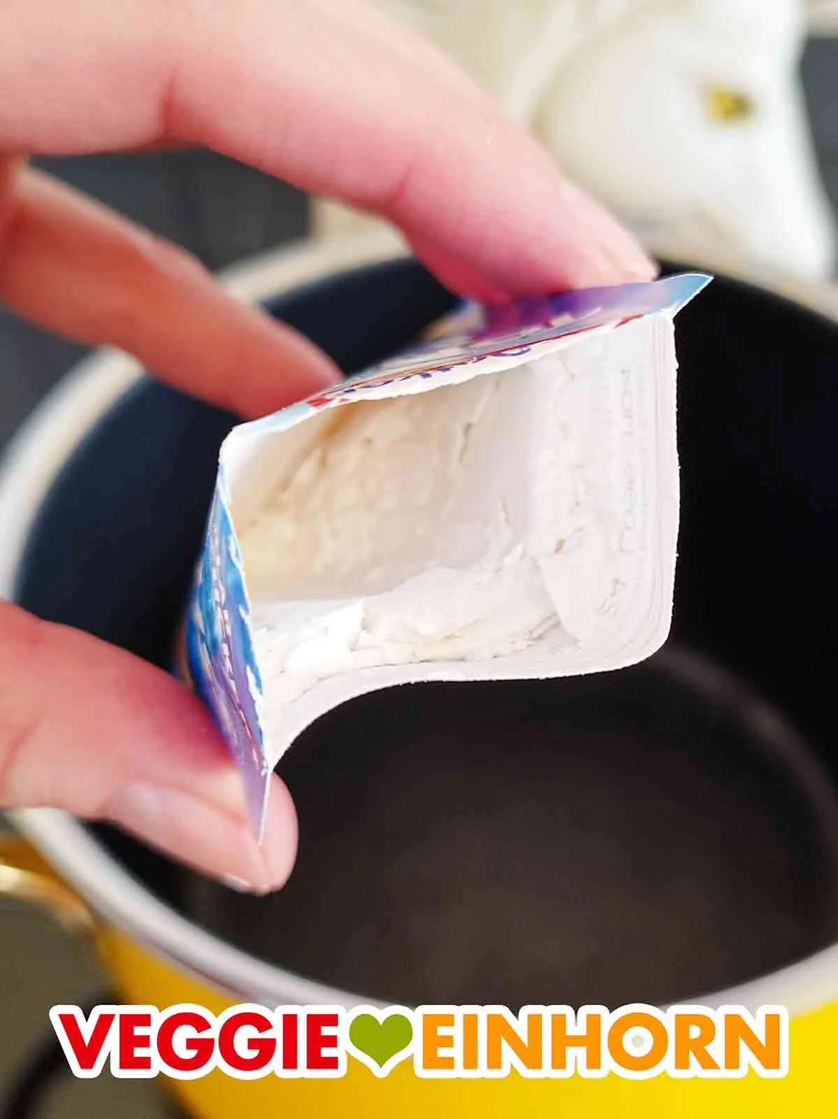 Tortenguss Pulver in der geöffneten Packung