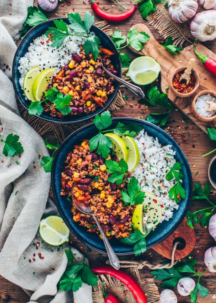 Veganes Chili sin Carne mit Bohnen und Mais (Food Fotografie, Food Styling)