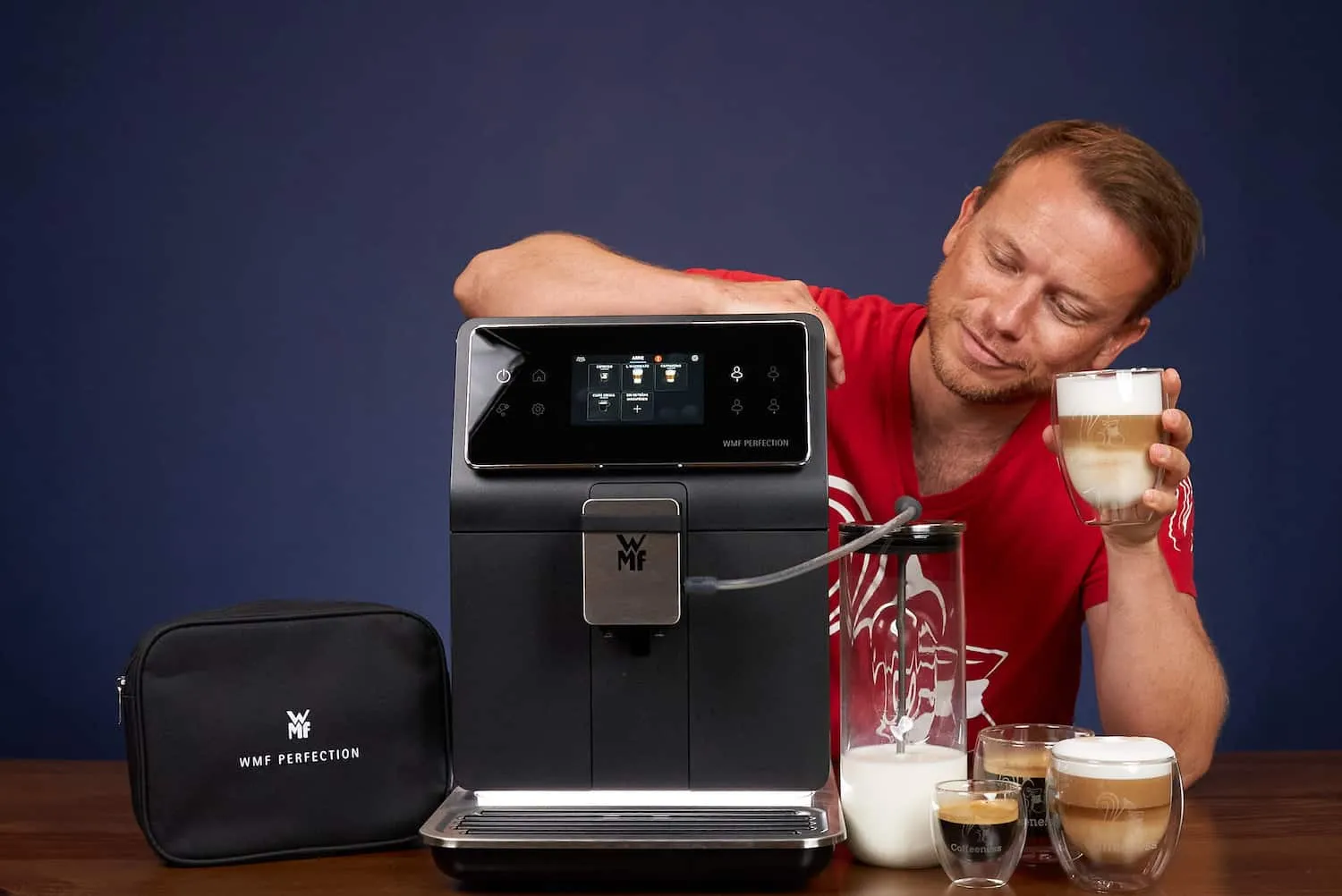WMF Perfection 880L Kaffeevollautomat - Stilvoll und funktional