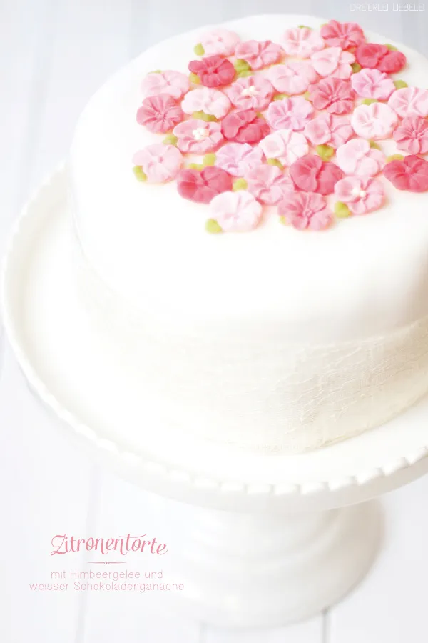 Zitronenkuchen gebacken