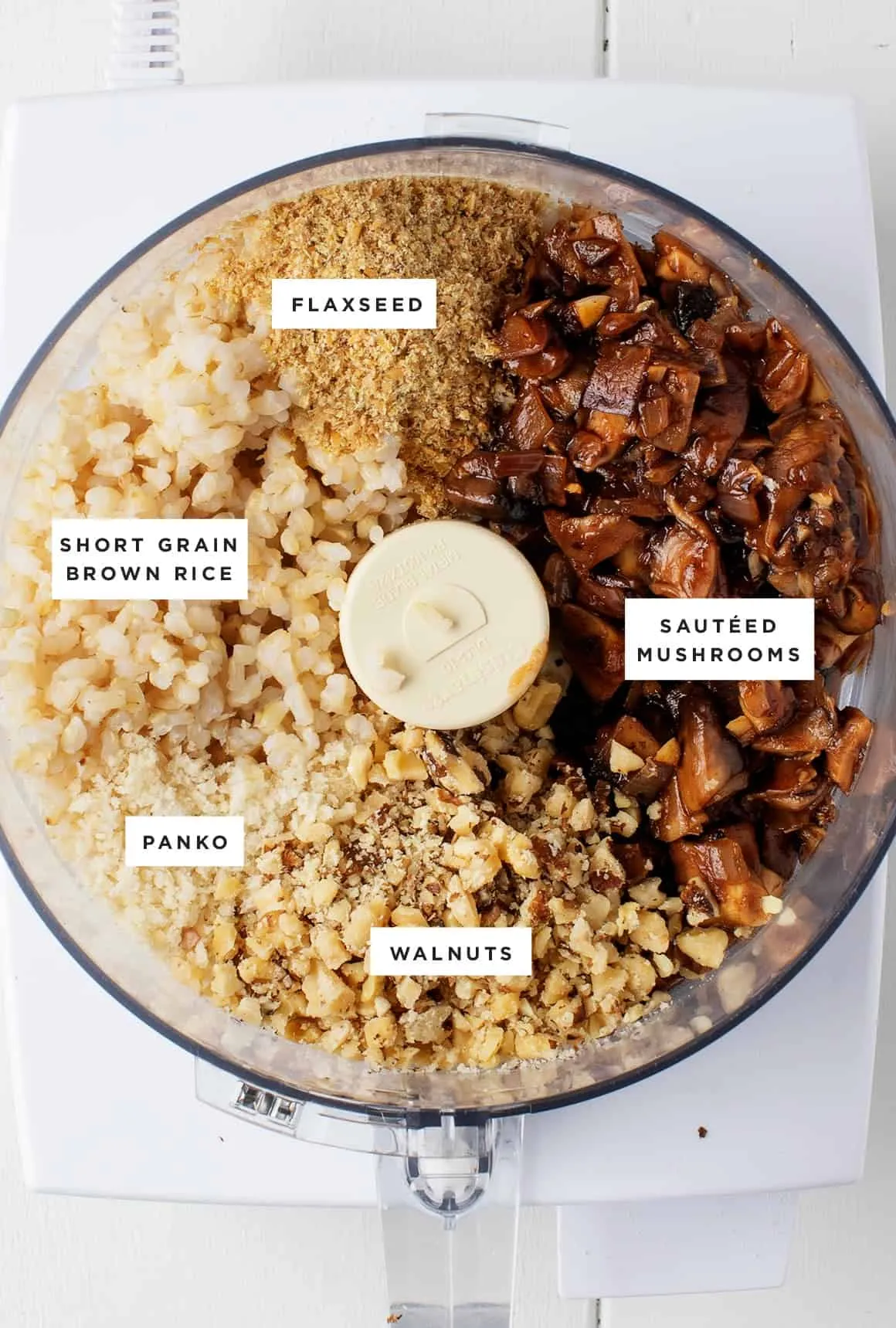 Zutaten für Veggie Burger im Mixer