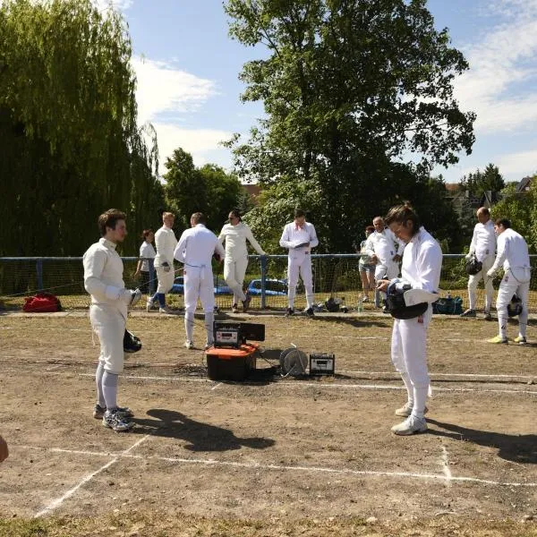 Zwei Fechter im direkten Duell