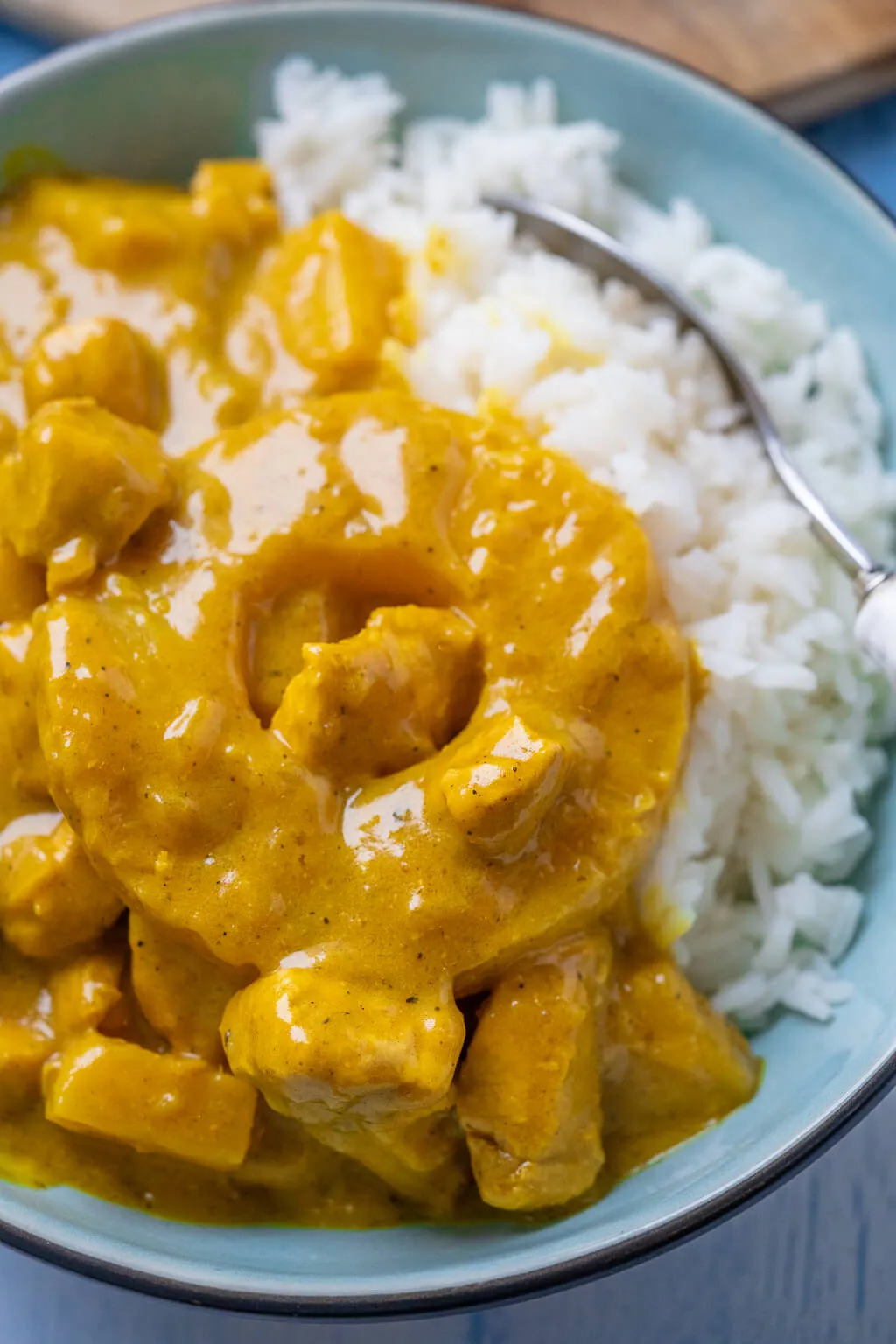 Aromatisches Madras Curry mit Ananas und Geflügel, schnell zubereitet