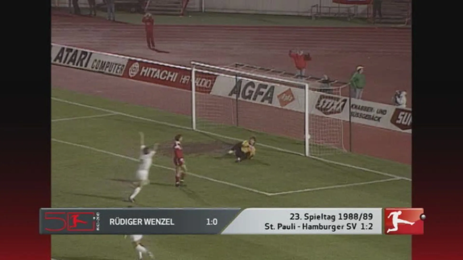 Die Totenkopf-Flagge, ein Synonym für den FC St. Pauli und seine alternative Fankultur