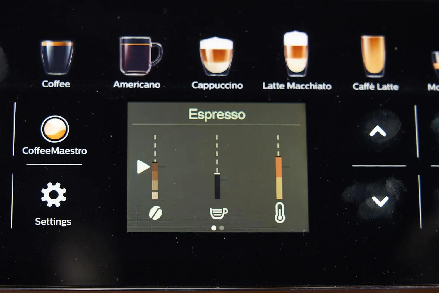 Display des Saeco GranAroma Kaffeevollautomaten, das die Einstellungen für einen Espresso anzeigt