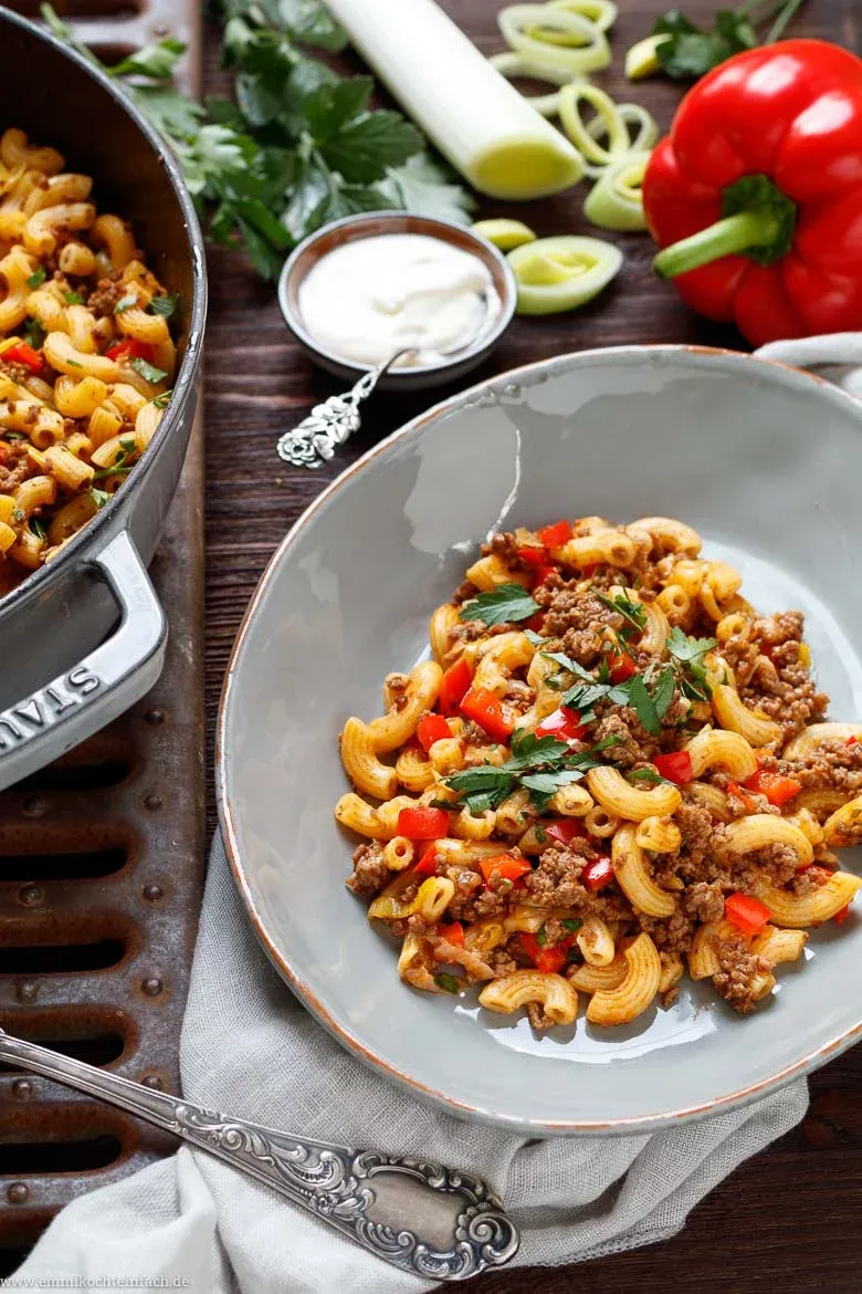 Ein einfaches Hackfleisch und Gemüse Gericht, perfekt für eine schnelle Mahlzeit
