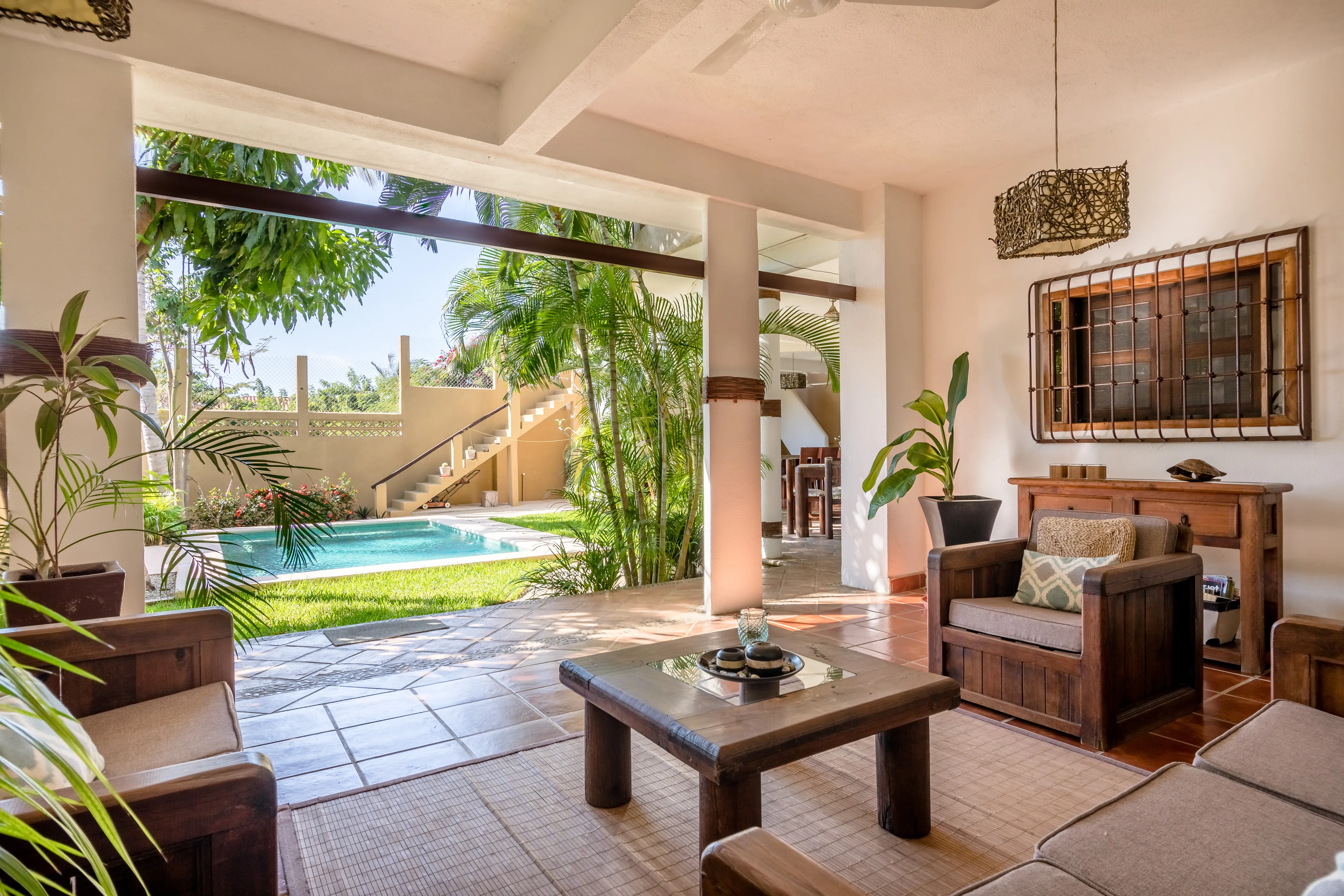 Eine wunderschöne, weitläufige Villa mit fünf Schlafzimmern in La Punta, Puerto Escondido, Mexiko