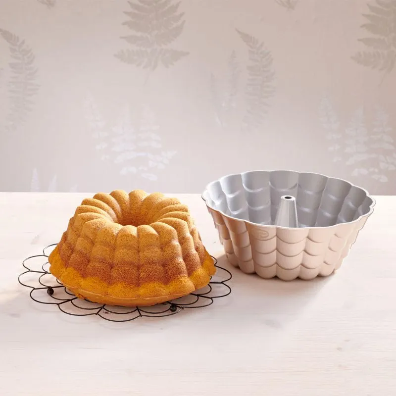 Elegante Dr. Oetker Gugelhupfform Floral für besondere Anlässe