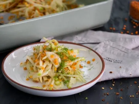 Fenchelsalat mit roten Linsen