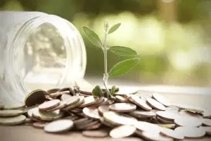 Fondsgebundene Lebensversicherungen bedeuten höhere Renditechancen, aber auch größeres Risiko.