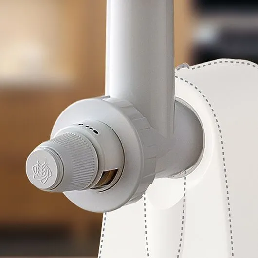 Frisch gemahlenes Getreide und Gewürze mit der Messerschmidt Getreidemühle für die Gastroback Küchenmaschine