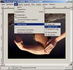 Gedrehtes Bild in GIMP vor der Korrektur, zeigt die Notwendigkeit der Bildrotation.