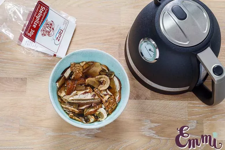 Getrocknete Steinpilze, ein Geheimtipp für intensives Pilzaroma im Risotto