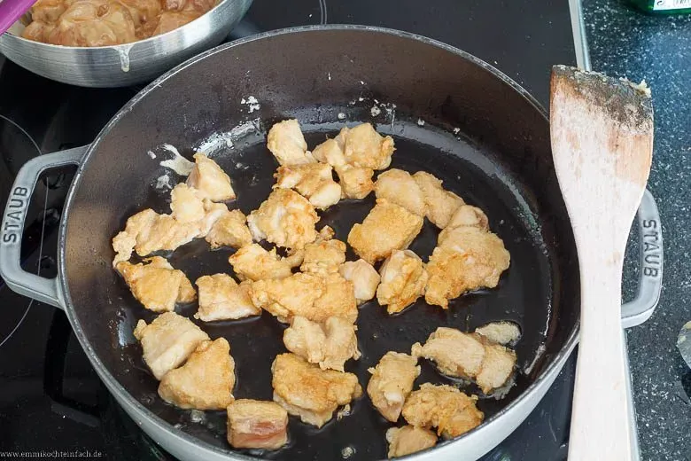 Hähnchen anbraten für süss sauer - www.emmikochteinfach.de