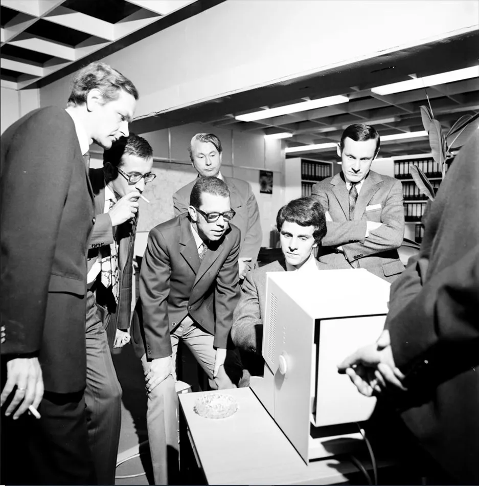 Hasso Plattner und Kollegen bei IBM und ICI