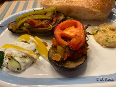 Imam Bayıldı – gefüllte Aubergine als köstliches Hauptgericht