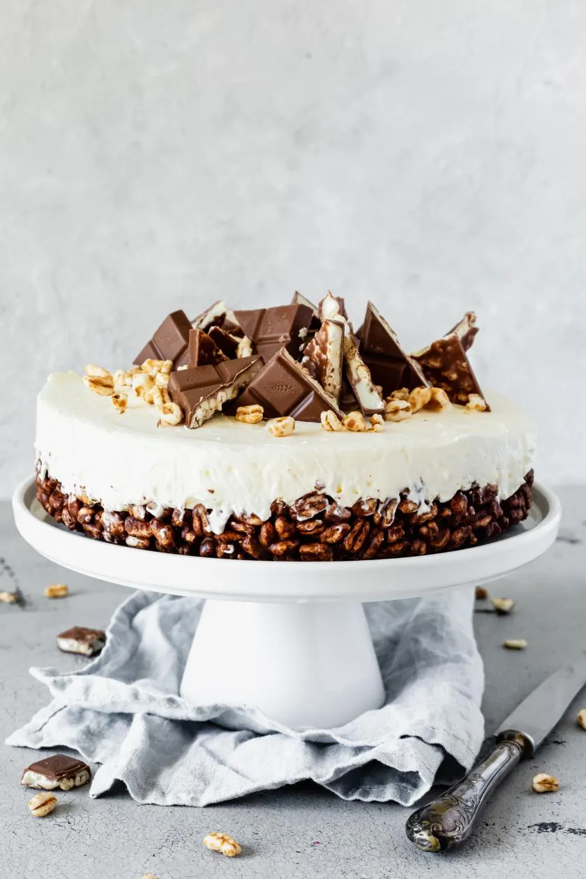 Kinder Country Torte ohne Backen, mit Mascarpone-Creme und vielen Kinder Country Riegeln.