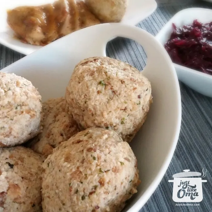 Knusprige bayerische Semmelknödel