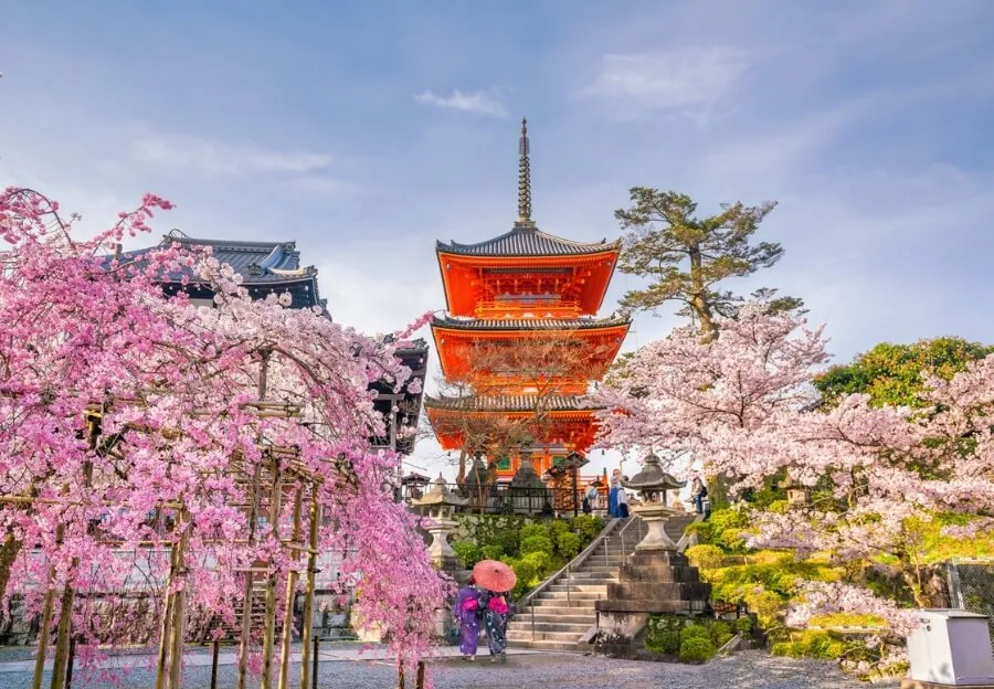 Kyoto verzaubert im August mit einer Mischung aus Festkultur, Spiritualität und Naturerlebnissen