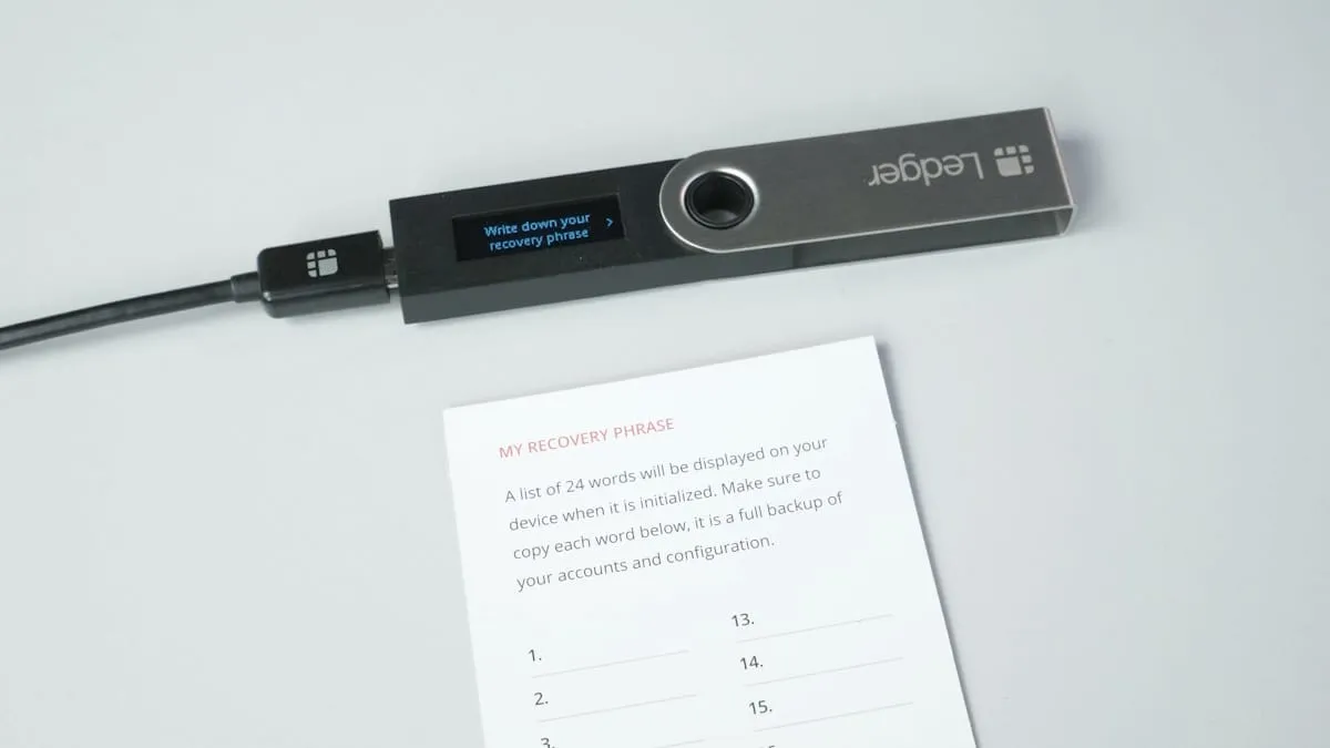Ledger Nano S Plus Wallet mit Recovery Phrase
