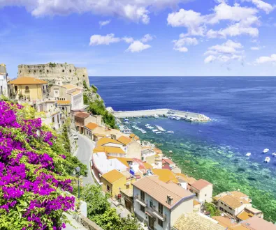 Malerische Küste Kalabriens