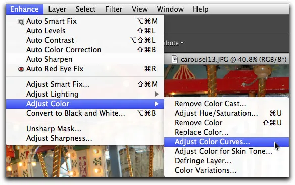 Menüpfad „Farbe anpassen &gt; Farbe anpassen – Kurven“ in Photoshop Elements 9