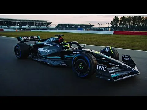 Mercedes-AMG PETRONAS Formula One Team und SAP - Beschleunigung für morgen