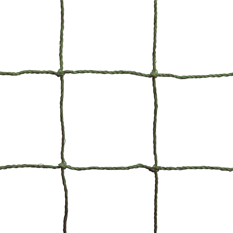 Olivgrünes, drahtverstärktes Katzennetz mit 50mm Maschenweite, nah aufgenommen