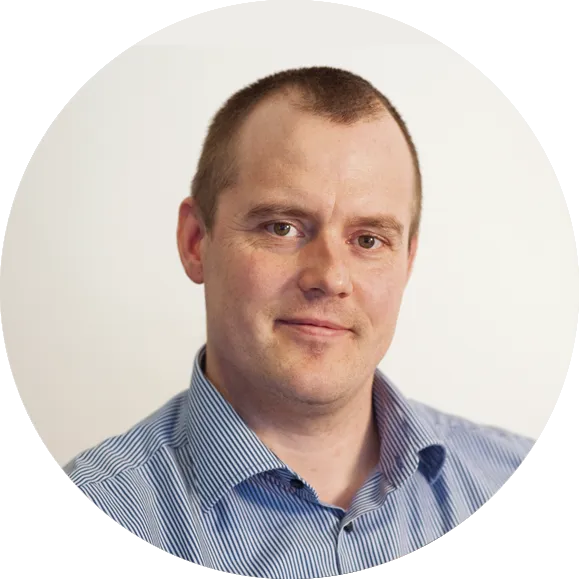 Peter Knöppel, ein erfahrener Rentenberater und Fachanwalt, auf einem Bild