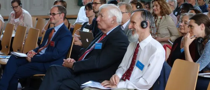 Podiumsdiskussion während einer Tagung der Plattform Bildung 2030