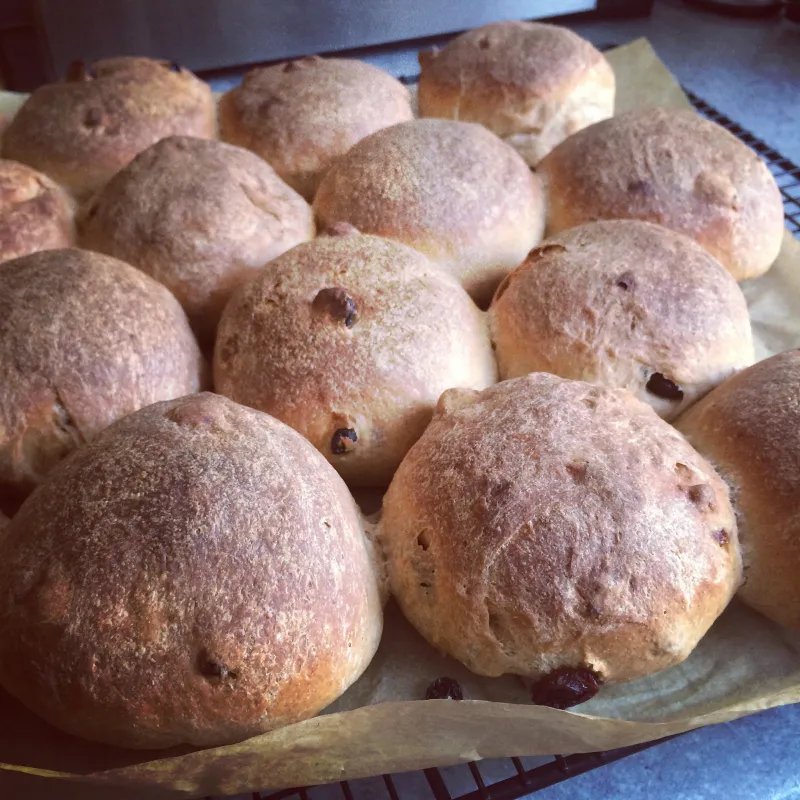 Rosinenbrötchen