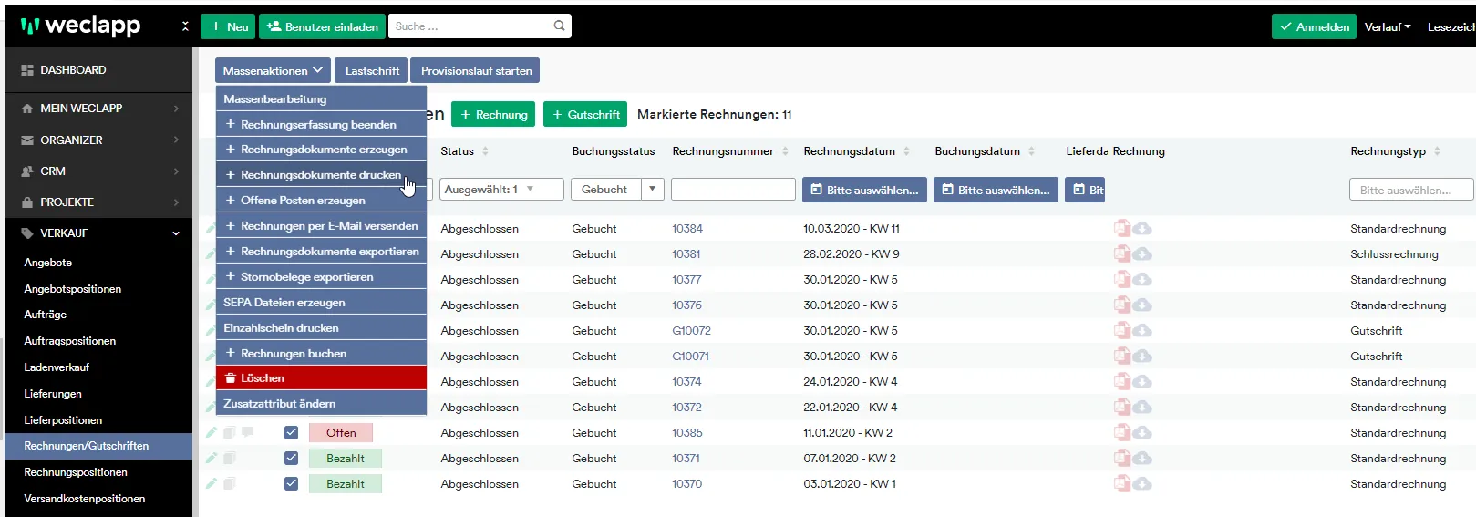 Screenshot der weclapp Benutzeroberfläche beim Export von Rechnungsdokumenten als PDF via Massenaktion