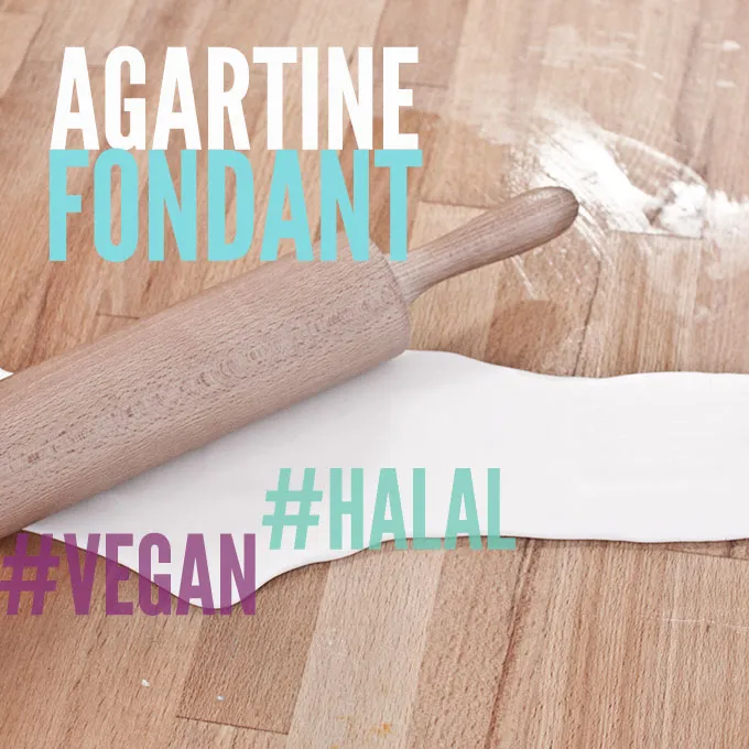 Selbstgemachter veganer Fondant, fertig zum Verarbeiten und Überziehen von Geburtstagskuchen