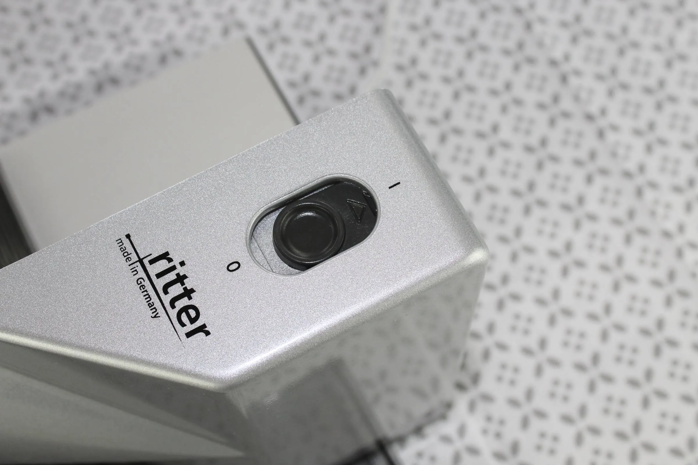 Sicherer Dauerbetrieb mit Sicherheitsschalter beim Ritter E 18 Allesschneider