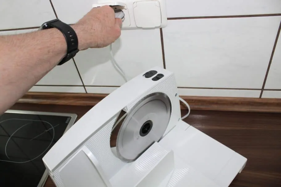 Sicherheitsaspekte bei Allesschneidern im Test