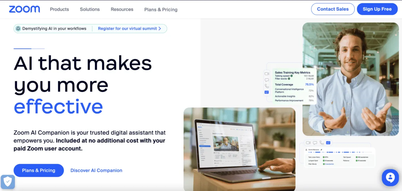 Zoom Video-Konferenz auf einem Laptop mit mehreren Teilnehmern