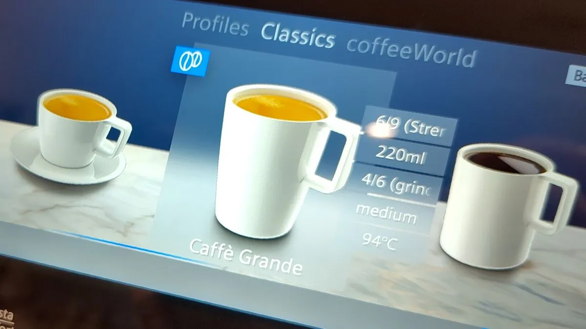 Kaffeemenü auf dem Touchscreen des Siemens EQ900 Plus