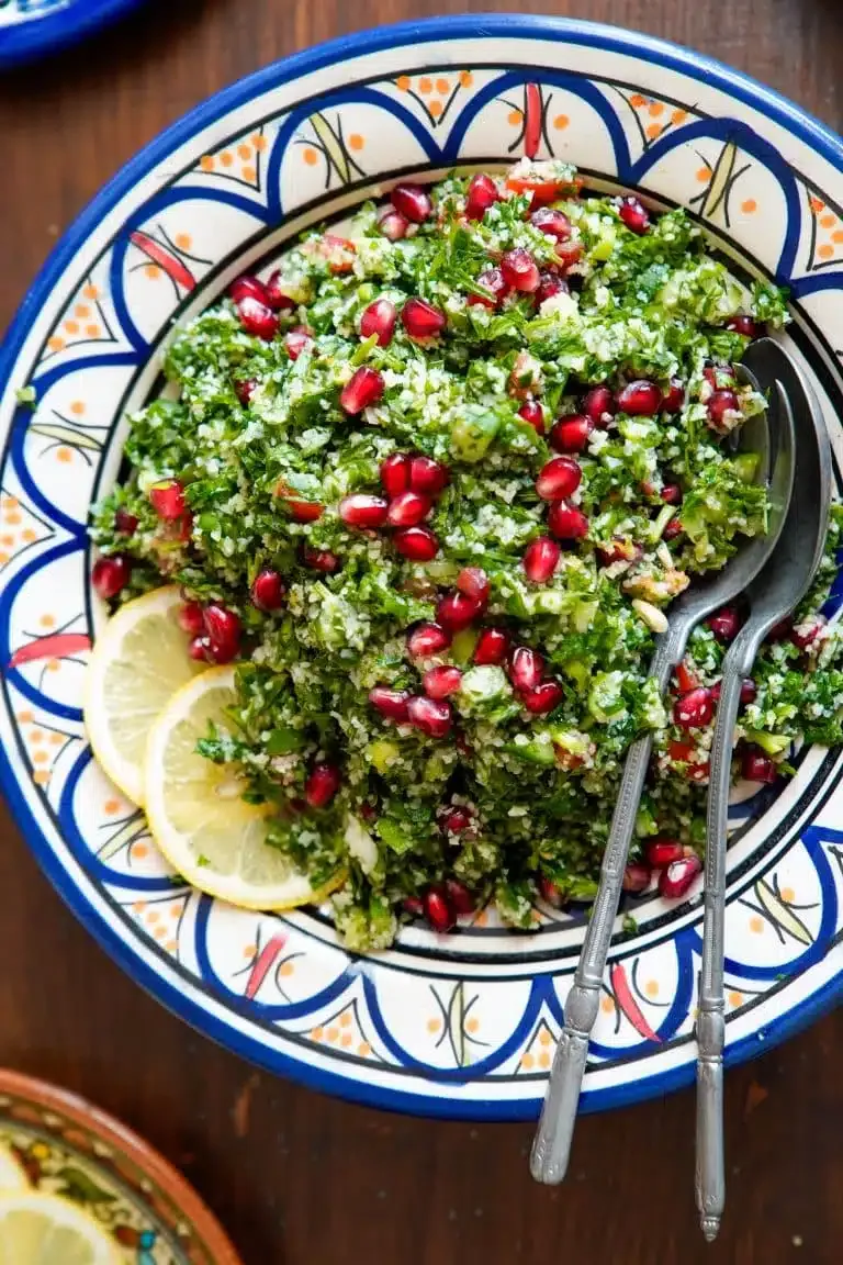 Authentisches Tabouleh Rezept mit frischer Petersilie und Couscous
